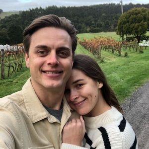 Meet your Posher, Caitlin